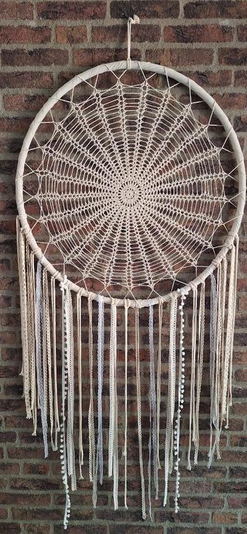 Grote Droomvanger. beschikbaar voor biedingen