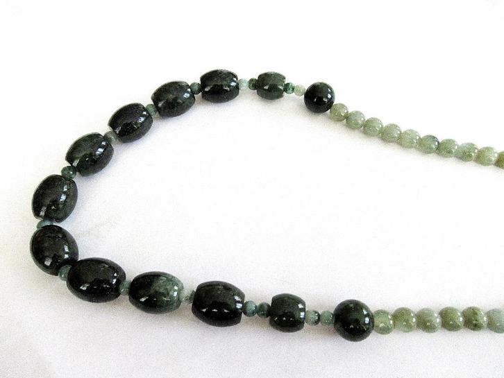 Chrysopraas en Lichtgroene Natuurstenen kralen Halsketting., Sieraden, Tassen en Uiterlijk, Kettingen, Zo goed als nieuw, Steen of Mineraal