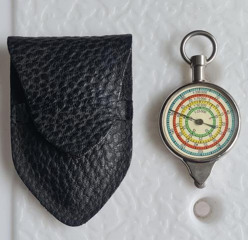 Curvimeter met leren hoes, Hobby en Vrije tijd, Overige Hobby en Vrije tijd, Gebruikt, Ophalen of Verzenden