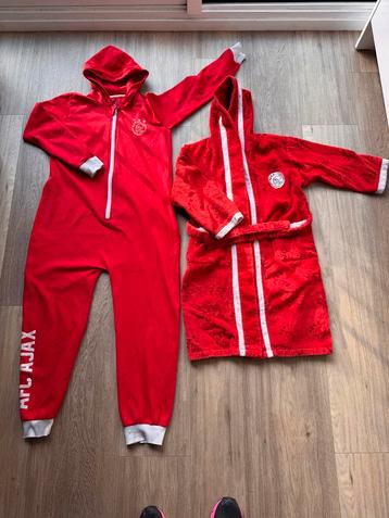 Ajax onesie en badjas beschikbaar voor biedingen