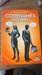Code names pictures, Ophalen of Verzenden, Zo goed als nieuw