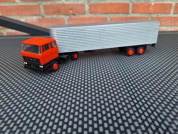 Daf 2800 trekker met eurotrailer oplegger  lion car  beschikbaar voor biedingen