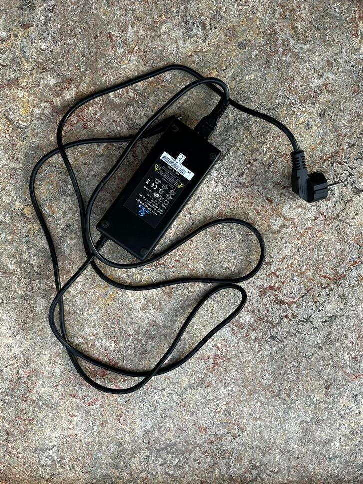 Stella acculader, regelunit en bagagerek van Vicenza, Fietsen en Brommers, Fietsonderdelen, Zo goed als nieuw, Algemeen, Overige typen