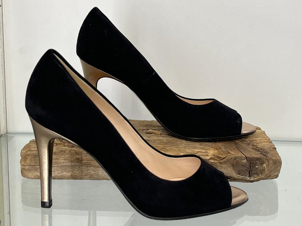 Peter Kaiser Anna 37,5 zwarte suede pumps nieuw in doos, Kleding | Dames, Schoenen, Nieuw, Schoenen met hoge hakken, Zwart, Ophalen of Verzenden