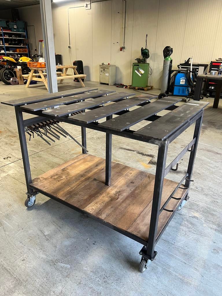 Degelijke las tafel met klemmen set - 125x100x98cm, Ophalen of Verzenden, Gebruikt, Minder dan 150 ampère, Elektroden