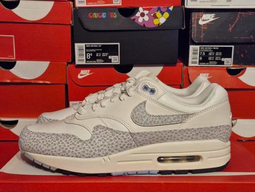 Nike Air Max 1 Safari White Summit
- us 10.5 eur 42.5, Kleding | Heren, Schoenen, Nieuw, Sneakers of Gympen, Wit, Ophalen of Verzenden