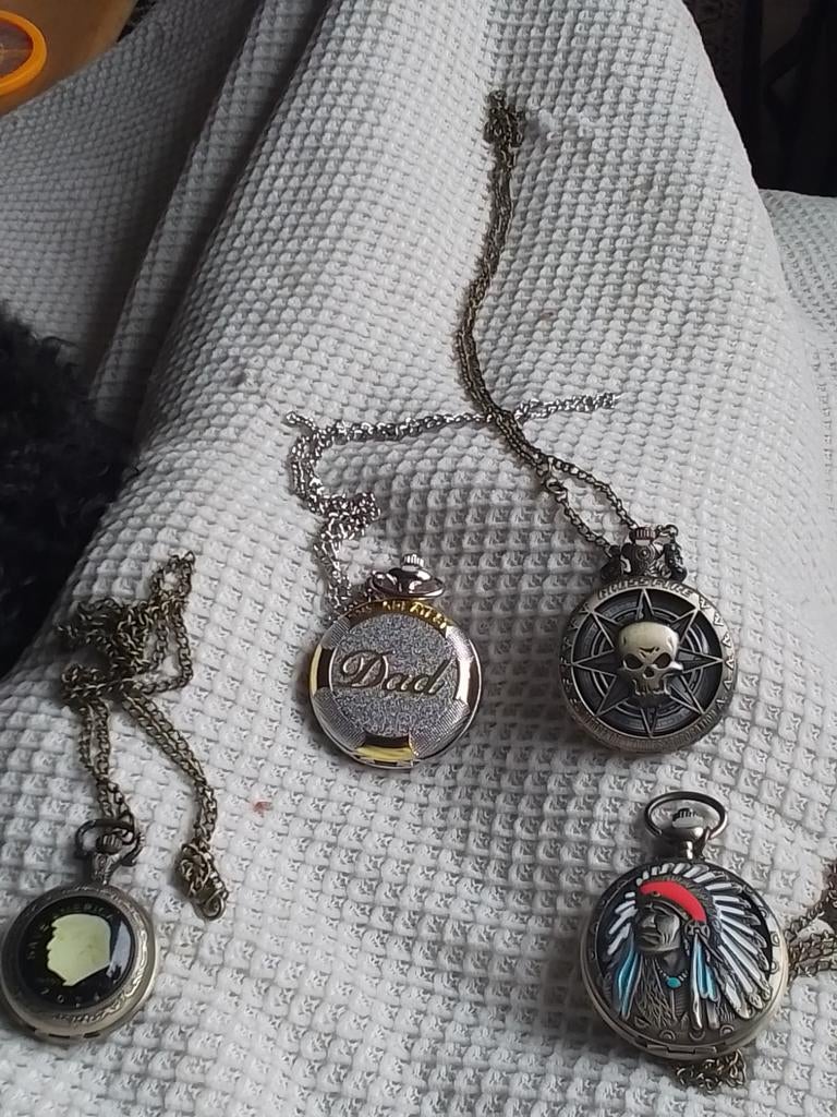 Mooije nieuwe horloges met ketting, Ophalen of Verzenden