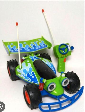 Gezocht  :story rc racer met afstandsbediening  beschikbaar voor biedingen