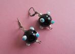 jwg Vintage 90s Murano glas kralen oorbellen zwart blauw wit, Verzenden, Overige materialen, Oorbellen