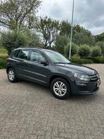 Volkswagen Tiguan 1.4 TSI 90KW BMT 2013 Grijs, Auto's, Voorwielaandrijving, 15 km/l, 74 €/maand, 4 cilinders