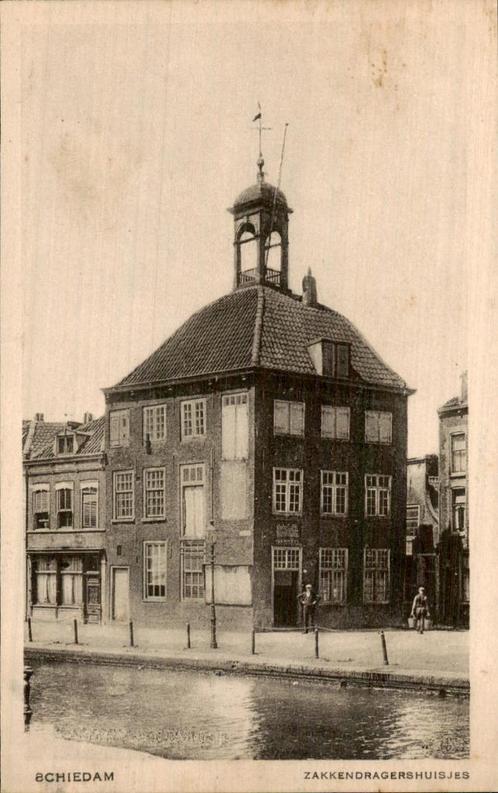 Schiedam - Zakkendragershuisjes, Verzamelen, Ansichtkaarten | Nederland, Gelopen, Zuid-Holland, Voor 1920, Ophalen of Verzenden