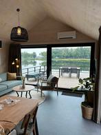 Vakantiehuisje aan het water in Limburg Arcen: 16-19jan €279, Bemiddelingsbureau, Recreatiepark, Aan meer of rivier, 4 personen