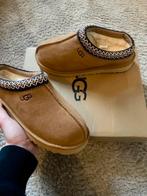 UGG Pantoffels - Nieuwstaat, Bruin, Nieuw, Ophalen of Verzenden, Pantoffels of Sloffen