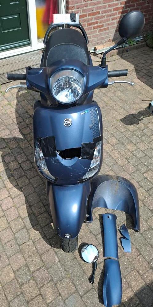 Schade Sym Fiddle 2 50s '24 3500km Nette Staat !  850 euro !, Fietsen en Brommers, Scooters | SYM, Zo goed als nieuw, Fiddle, Maximaal 45 km/u