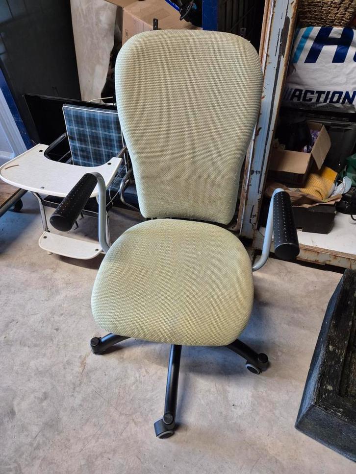 Bureau stoel, Huis en Inrichting, Bureaustoelen, Zo goed als nieuw, Ophalen
