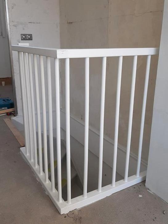 Ballustrade / traphekje op maat gemaakt en gemonteerd., Kinderen en Baby's, Traphekjes, Nieuw, Metaal of IJzer, Ophalen of Verzenden