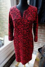 Zwart rood bloemige jurk van Angella Milan maat L, Gedragen, Maat 42/44 (L), Knielengte, Angella Milan