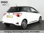 Toyota Yaris 1.5 HYBRID BI-TONE GARANTIE 4-2030! CAMER DEALE, Auto's, Toyota, Startonderbreker, Gebruikt, Euro 6, 4 cilinders