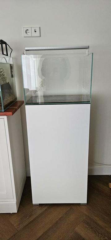 Aquarium 60L, superfish scaper 60 en Oase styleline 85 kast beschikbaar voor biedingen