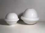 2 Vintage Lampenkapjes ( Gispen? ) ( in Hilversum), Huis en Inrichting, Lampen | Lampenkappen, Ophalen of Verzenden, Gebruikt