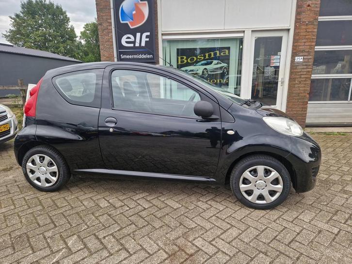 Peugeot 107 1.0-12V ''XR'' Stuurbekrachtiging - Apk 04-09-20, Auto's, Peugeot, Te koop, ABS, Airbags, Alarm, Metallic lak, Startonderbreker