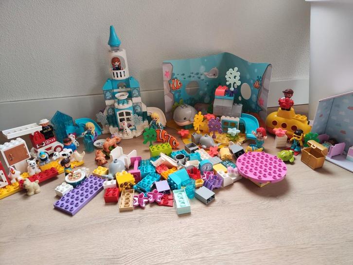 Verzameling Duplo, waaronder Frozen kasteel en duikboot, Kinderen en Baby's, Speelgoed | Duplo en Lego, Zo goed als nieuw, Duplo