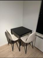 Eettafel met twee teddystoelen, Huis en Inrichting, Tafels | Eettafels, Ophalen, Overige materialen, 50 tot 100 cm, Vierkant