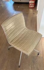 Eetkamerstoel (leer) van Arper Catifa - draaivoet, Ophalen, Gebruikt, Overige kleuren, Design