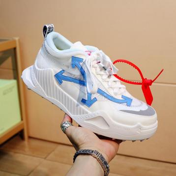 OFF-WHITE “ Odsy-1000” sneakers beschikbaar voor biedingen