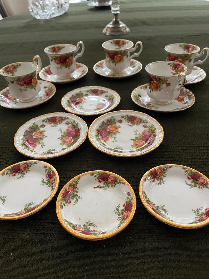 Royal Albert Old Country Rose, Antiek en Kunst, Antiek | Servies los, Ophalen
