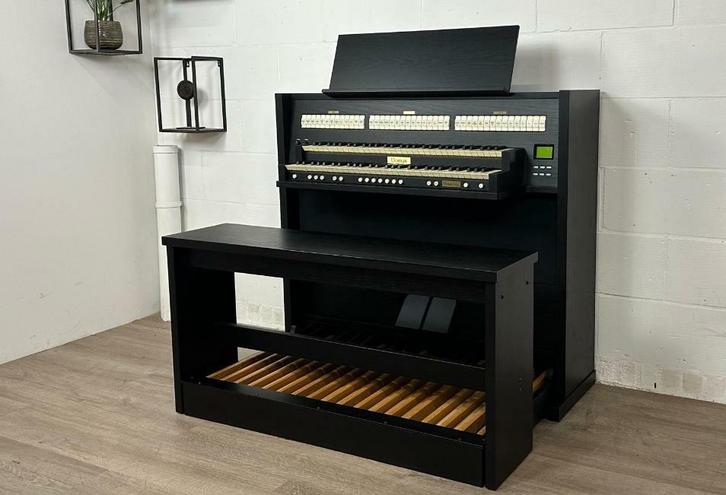 Domus Chorale 3 DLX - Prachtig digitaal orgel, Muziek en Instrumenten, Orgels, Zo goed als nieuw, Orgel, 2 klavieren, Ophalen of Verzenden