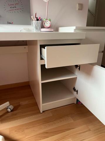 IKEA Malm Bureau 140cm - Direct Beschikbaar! - afbeelding 2
