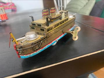 Battle-ship Tin Masudaya Modern Toys beschikbaar voor biedingen