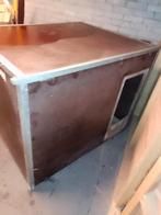 Nachthok hond betonplex, Meerdere dieren, Eén hond, 3 tot 5 jaar, Herder