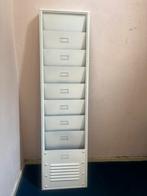 Te koop brocante ijzeren wandrek locker styl, Ophalen of Verzenden