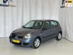 Renault Clio 1.5 dCi Authentique|VELGEN|RADIO|CENTRALE DEURV, Voorwielaandrijving, 4 cilinders, 990 kg, 23 km/l