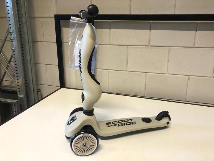 Scoot and Ride kinderstep Highwaykick 1 Push and Go Ash, Kinderen en Baby's, Speelgoed | Buiten | Voertuigen en Loopfietsen, Nieuw