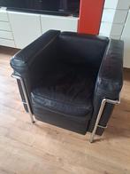 Le Corbusier LC 2 Fauteuils. 100 jaar oud stijlicoon., Huis en Inrichting, Fauteuils, Ophalen, 75 tot 100 cm, 50 tot 75 cm