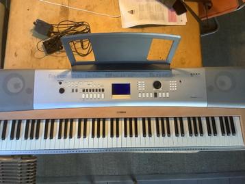 Yamaha DGX-630 Portable Grand Keyboard beschikbaar voor biedingen