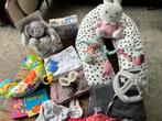 Babypakket met o.a. voedingskussen, draagdoek en winterdeken, Ophalen, Gebruikt