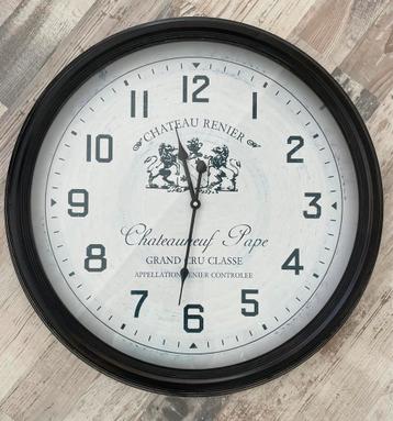 Mooie grote retro wandklok  beschikbaar voor biedingen