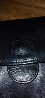 Echt leder tas klein met zelfs 4 vakken, Sieraden, Tassen en Uiterlijk, Tassen | Damestassen, Verzenden, Zo goed als nieuw, Zwart