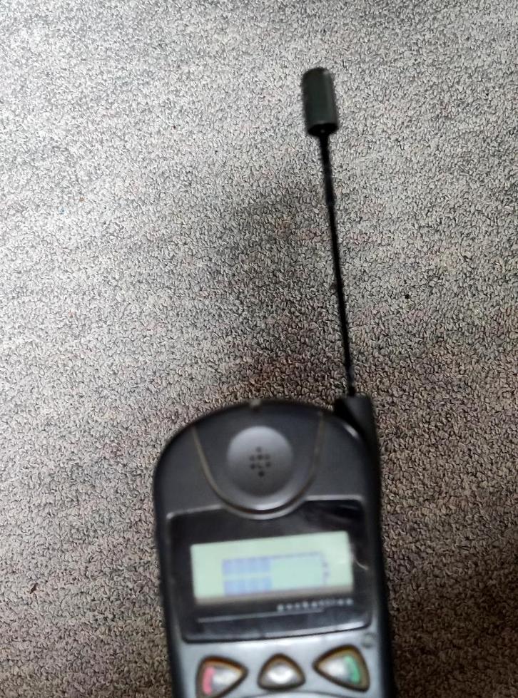 KPN Pocketline Swing mobiele telefoon, 'Kermit', Telecommunicatie, Mobiele telefoons | Overige merken, Gebruikt, Klassiek of Candybar