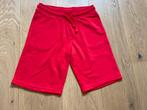 Nieuwe korte broek rood maat 134, Ophalen, Nieuw, Broek