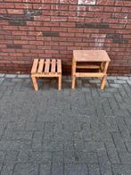 Houten Krukjes, Ophalen of Verzenden, Zo goed als nieuw, Hout, 2 zitplaatsen