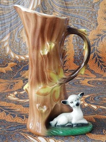 Boom met schaap mooi oud Hornsea vaasje uit Engeland 18 cm. beschikbaar voor biedingen
