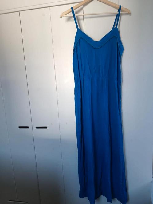 Lamge blauwe jurk maat M, Kleding | Dames, Jurken, Zo goed als nieuw, Maat 38/40 (M), Blauw, Onder de knie, Ophalen of Verzenden