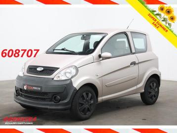 Microcar M.GO S-5000 Cream Leder (bj 2010) beschikbaar voor biedingen