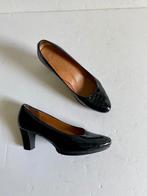 i522 Voltan: maat 38 lak-leren pumps schoenen hak zwart, Zwart, Voltan, Ophalen of Verzenden, Zo goed als nieuw