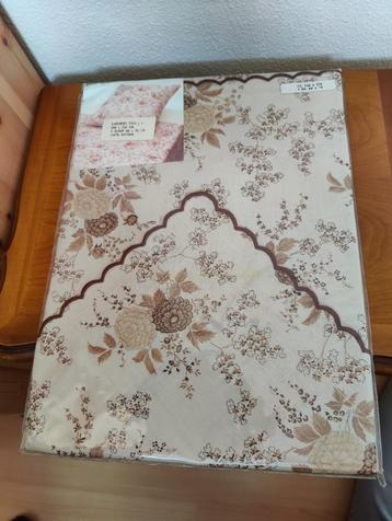 Beige/bruin gebloemd 1-persoons lakenset, laken met 1 sloop  beschikbaar voor biedingen